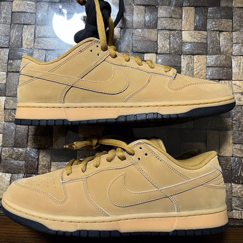 Men's Nike Dunk Low Retro SE Wheat/Gum Yellow-Black (HQ1932 700) Size 13